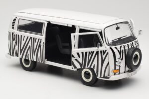 Volkswagen T2a Bus Safari Schuco 1:18 191 Kov – obrázek 5 z 8