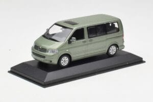 Volkswagen T5 Bus Fresco Green Minichamps 1:43 T5001-B Kov – obrázek 2 z 4