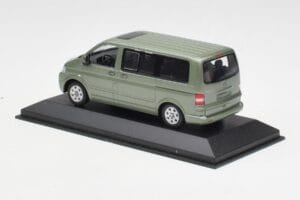 Volkswagen T5 Bus Fresco Green Minichamps 1:43 T5001-B Kov – obrázek 3 z 4