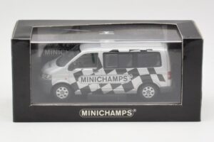 Volkswagen T5 Bus Minichamps Edition Minichamps 1:43 400052202 Kov – obrázek 4 z 4