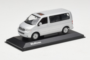 Volkswagen T5 Bus Stříbrný Minichamps 1:43 T5003 Kov – obrázek 2 z 4