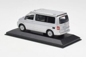Volkswagen T5 California Stříbrný Minichamps 1:43 7H8099300GPA7W Kov – obrázek 3 z 4