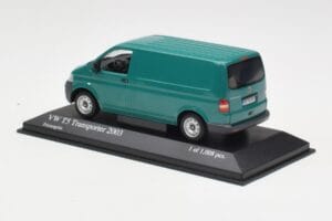 Volkswagen T5 Transporter Zelený Minichamps 1:43 400052261 Kov – obrázek 3 z 4