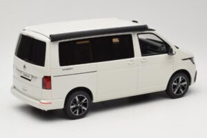 Volkswagen T6.1 California Ocean Candy White Otto 1:18 OT488 Pryskyřice – obrázek 2 z 6