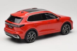 Volkswagen Tiguan eTSI R-Line Persimmon Red Metallic Otto 1:18 OT489 Pryskyřice – obrázek 2 z 6