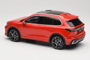 Volkswagen Tiguan eTSI R-Line Persimmon Red Metallic Otto 1:18 OT489 Pryskyřice – obrázek 5 z 6