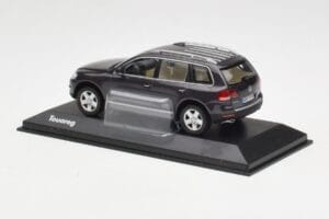 Volkswagen Touareg Šedý Minichamps 1:43 TOUAREG001 Kov – obrázek 3 z 4