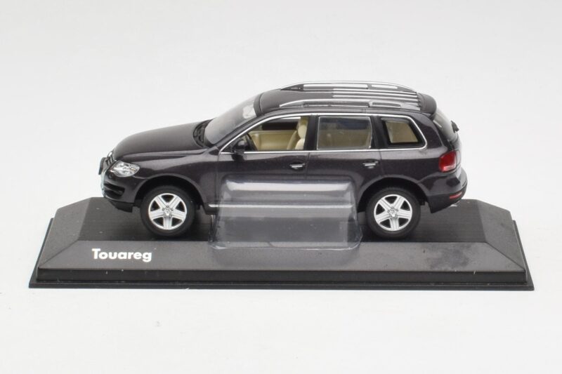 Volkswagen Touareg Šedý Minichamps 1:43 TOUAREG001 Kov