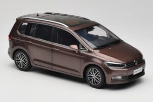 Volkswagen Touran 5T Hnědý Paudi Model 1:18 ZVE000003BRA Kov – obrázek 6 z 8