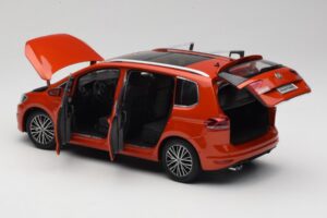Volkswagen Touran 5T Oranžový Paudi Model 1:18 ZVE000003ORA Kov – obrázek 5 z 8