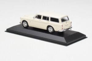 Volvo 121 Amazon Kombi Bílý Minichamps 1:43 430171010 Kov – obrázek 3 z 4