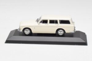 Volvo 121 Amazon Kombi Bílý Minichamps 1:43 430171010 Kov