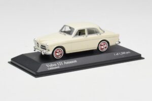 Volvo 121 Amazon Bílý Minichamps 1:43 430171040 Kov – obrázek 2 z 4