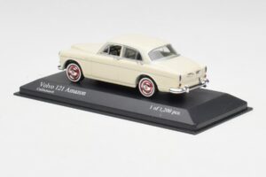 Volvo 121 Amazon Bílý Minichamps 1:43 430171040 Kov – obrázek 3 z 4