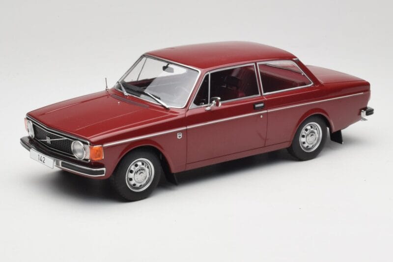 Volvo 142 Tmavě Červený MCG 1:18 MCG18443 Kov