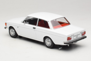 Volvo 142 Bílý MCG 1:18 MCG18445 Kov – obrázek 5 z 6