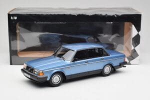 Volvo 240 GL Modrý Metalíza Minichamps 1:18 155171404 Kov – obrázek 6 z 6
