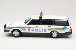 Volvo 240 GL Kombi Polis Sweden Minichamps 1:18 155171480 Kov – obrázek 3 z 6