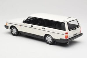Volvo 240 GL Kombi Bílý Minichamps 1:18 155171412 Kov – obrázek 5 z 6