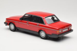 Volvo 240 GL Tmavě Červený Minichamps 1:18 166171401 Kov – obrázek 5 z 6