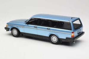 Volvo 240 GL Estate Blue Metallic Minichamps 1:18 155171414 Kov – obrázek 5 z 6