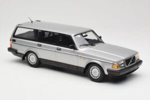 Volvo 240 GL Estate Stříbrný Minichamps 1:18 155171416 Kov – obrázek 4 z 6