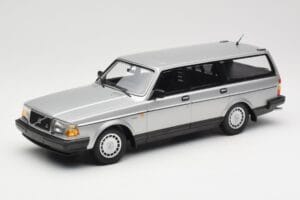 Volvo 240 GL Estate Stříbrný Minichamps 1:18 155171416 Kov