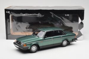 Volvo 240 GL Zelený Metalický Minichamps 1:18 155171400 Kov – obrázek 6 z 6