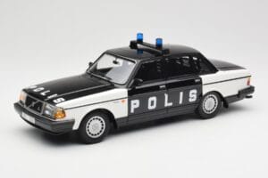 Volvo 240 GL Polis Sweden Černý Minichamps 1:18 155171497 Kov