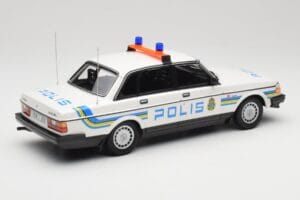Volvo 240 GL Polis Sweden Minichamps 1:18 155171490 Kov – obrázek 2 z 6
