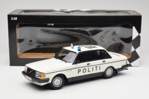 Volvo 240 GL Politi Denmark Minichamps 1:18 155171495 Kov – obrázek 6 z 6