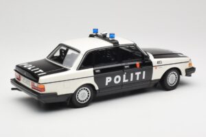 Volvo 240 GL Politi Norway Černý Minichamps 1:18 155171496 Kov – obrázek 2 z 6