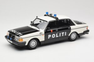 Volvo 240 GL Politi Norway Černý Minichamps 1:18 155171496 Kov