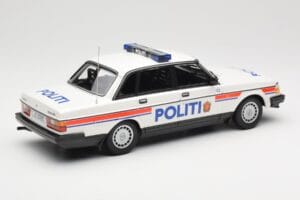 Volvo 240 GL Politi Norway Minichamps 1:18 155171491 Kov – obrázek 2 z 6