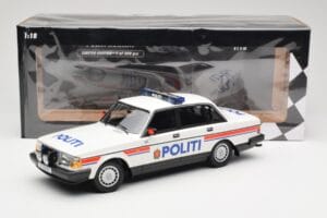 Volvo 240 GL Politi Norway Minichamps 1:18 155171491 Kov – obrázek 6 z 6