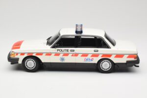 Volvo 240 GL Politie Netherlands Minichamps 1:18 155171498 Kov – obrázek 3 z 6