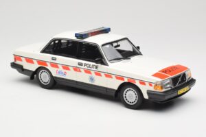 Volvo 240 GL Politie Netherlands Minichamps 1:18 155171498 Kov – obrázek 4 z 6