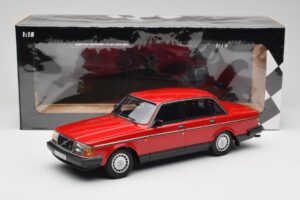 Volvo 240 GL Červený Minichamps 1:18 155171401 Kov – obrázek 6 z 6