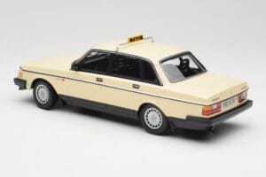 Volvo 240 GL Taxi Minichamps 1:18 155171494 Kov – obrázek 5 z 6