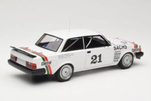 Volvo 240 Turbo #21 P. Stureson DTM Winner Wunstorf 1985 AUTOart 1:18 88592 Kov – obrázek 3 z 8