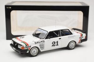 Volvo 240 Turbo #21 P. Stureson DTM Winner Wunstorf 1985 AUTOart 1:18 88592 Kov – obrázek 8 z 8