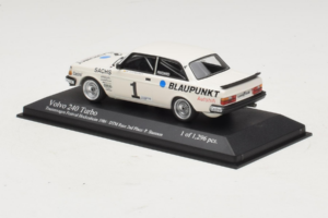 Volvo 240 Turbo #1 P. Stureson IPS Motorsport DTM 1986 Minichamps 1:43 400861701 Kov – obrázek 3 z 4