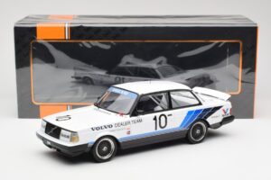 Volvo 240 Turbo #10 R. Francevic Winner ATCC 1986 IXO 1:18 18RMC176 Kov – obrázek 6 z 6