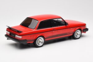 Volvo 240 Turbo Červený Custom IXO 1:18 18CMC177 Kov – obrázek 2 z 5