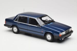 Volvo 740 GL Dark Blue Metallic Minichamps 1:18 155171701 Kov – obrázek 4 z 6