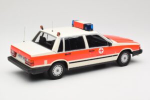 Volvo 740 GL DRK Aschaffenburg Minichamps 1:18 155171790 Kov – obrázek 2 z 6