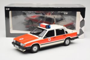 Volvo 740 GL DRK Aschaffenburg Minichamps 1:18 155171790 Kov – obrázek 6 z 6