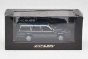 Volvo 740 GL Estate Modrozelená Metalická Minichamps 1:43 943171713 Kov – obrázek 4 z 4