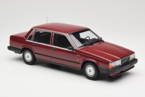 Volvo 740 GL Červený Minichamps 1:18 155171704 Kov – obrázek 4 z 6