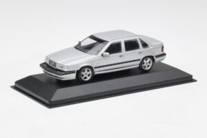 Volvo 850 Stříbrný Minichamps 1:43 430171402 Kov – obrázek 2 z 4
